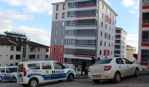 Elazığ'da eski eşini öldürüp, ikiz kızlarını yaraladı