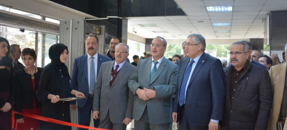 Konya SMMMO’da “Engelsiz Sanat” sergisi açıldı
