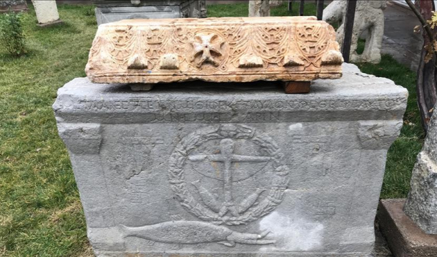 Konya'da Danyal Peygamber kabartmalı taş bulundu!