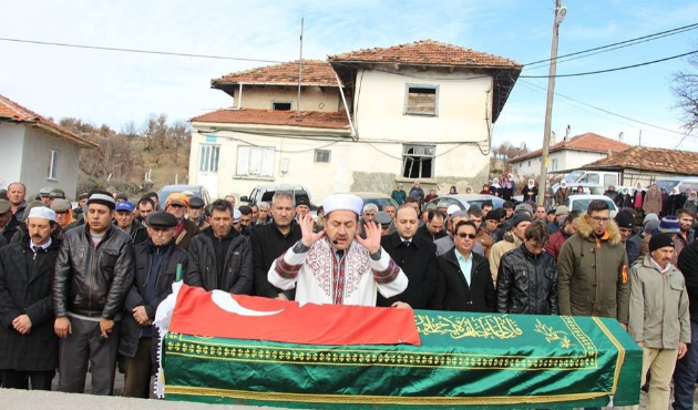 Kütahya'da Şehit annesi son yolculuğuna uğurlandı