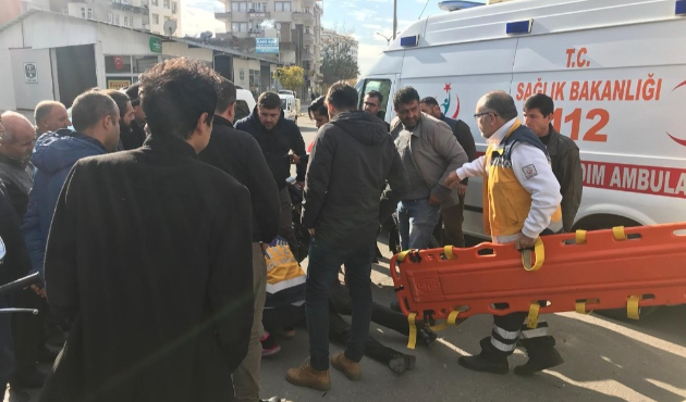 Adıyaman'da motosiklet ile otomobil çarpıştı: 1 Yaralı