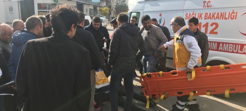 Adıyaman'da motosiklet ile otomobil çarpıştı: 1 Yaralı