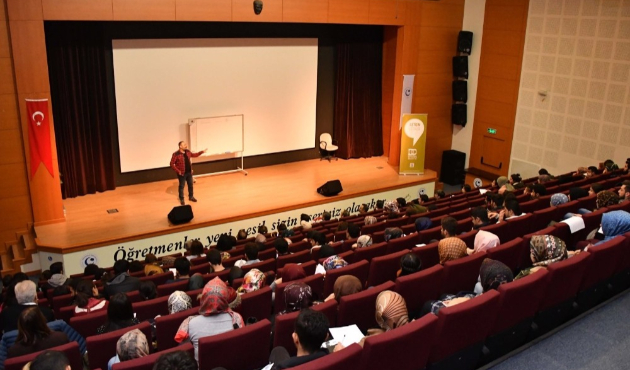 Adıyaman'da “İletişimde Ustalık Zirvesi” konulu seminer düzenlendi