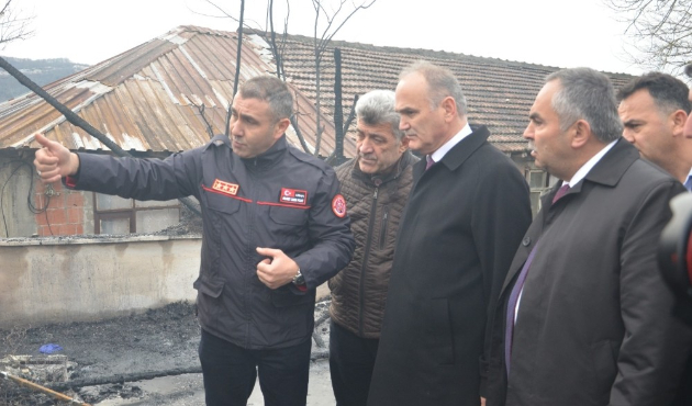 Düzce'de Özlü’den Korkmaz ailesine başsağlığı ziyareti