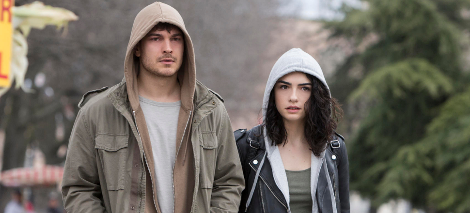 İlk Türk Netflix dizimiz benim gözümde ilk bölümden sınıfı geçti. Darısı yenilerin başına...