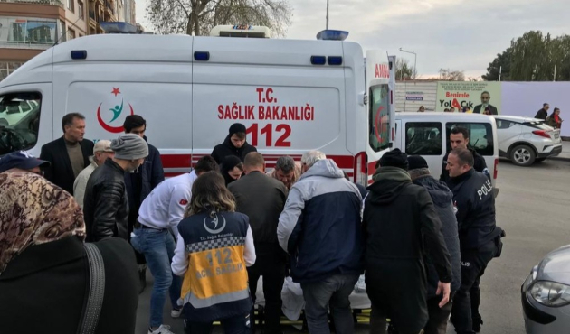 Sinop'ta otomobilin çarptığı yaya yaralandı