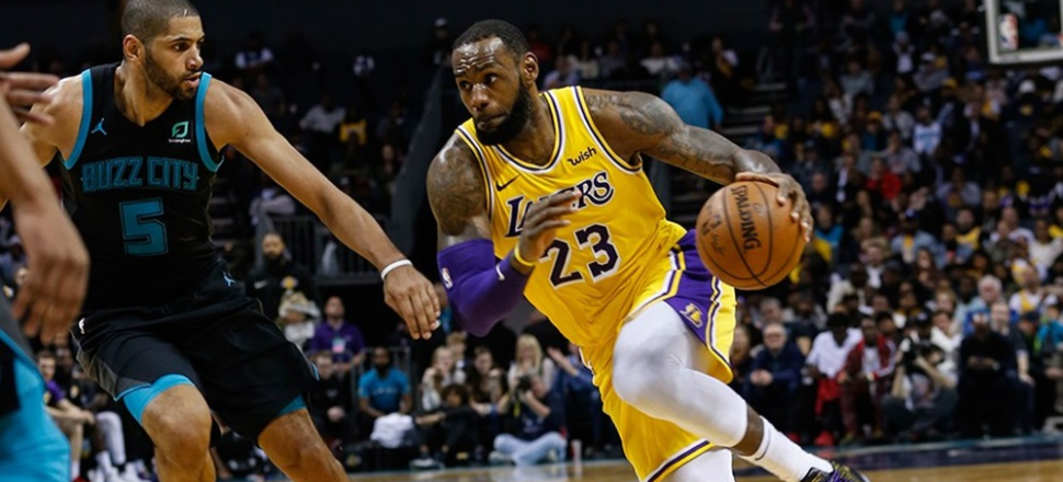 Lakers'ta çifte triple double! Lige ısındılar...