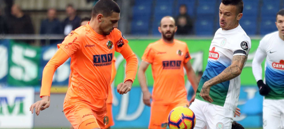Çaykur Rizespor beraberliğe abone!