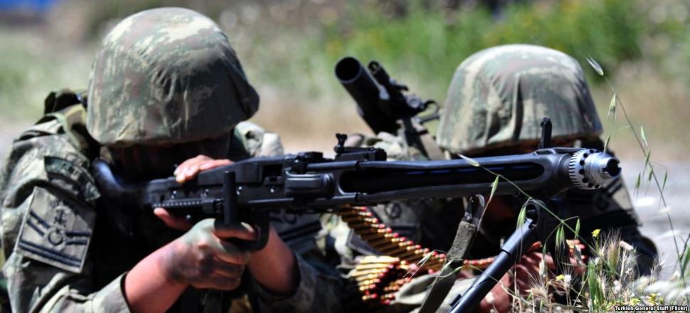 Fırat’ın doğusuna harekat hazırlığı teröristleri ağlattı!