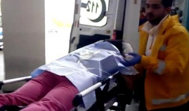 Adana'da boşandığı eşini bıçakladı