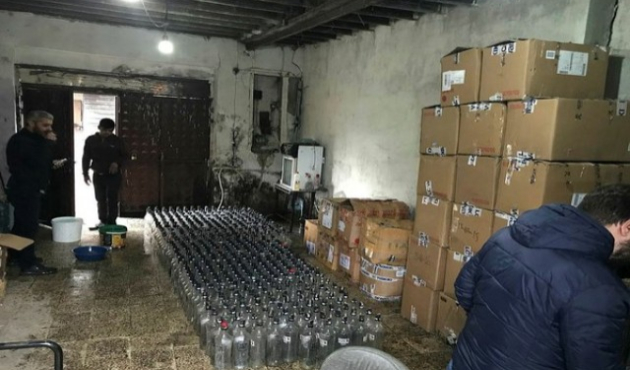 İstanbul Arnavutköy'de sahte içki operasyonu