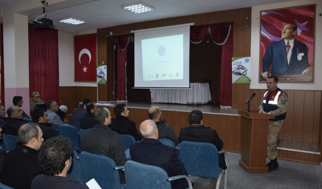 Elazığ Palu’da “İyi Dersler Şoför Amca” eğitimi
