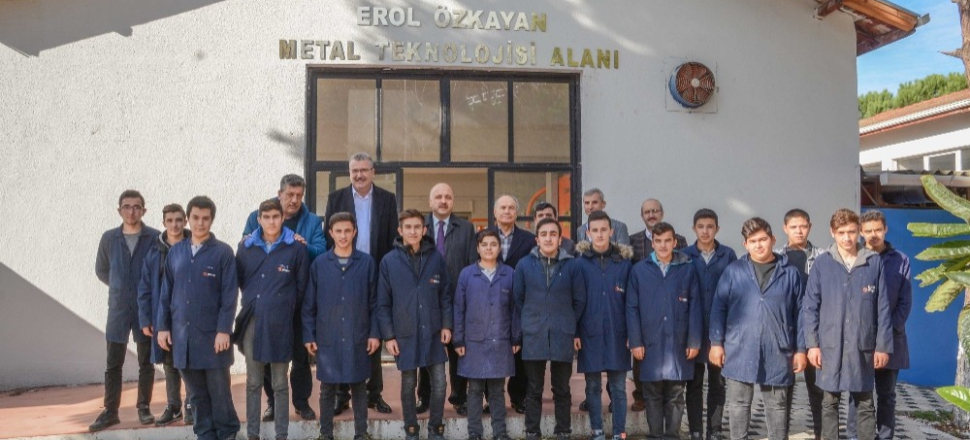Bursa Karacabey’de eğitime destek sürüyor