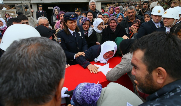 Uşak'ta şehit polis memuru son yolculuğuna uğurlandı