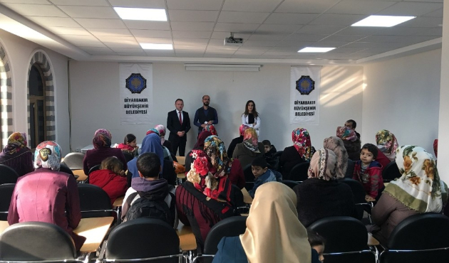 Diyarbakır Bilgi Evinde veli toplantısı düzenlendi