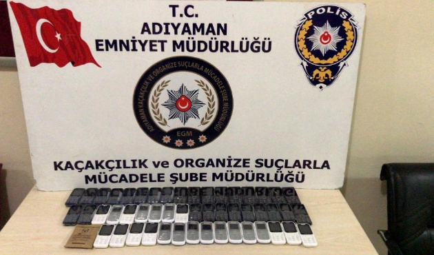 Adıyaman'da kaçak cep telefonu ele geçirildi