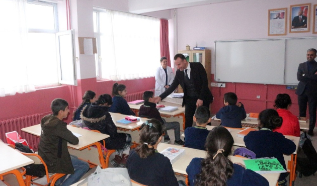 Ağrı Milli Eğitim Müdürü Tekin’in okul ziyaretleri