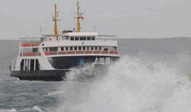Çanakkale'de deniz ulaşımına fırtına engeli!