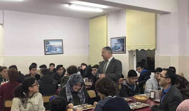 Kayseri'de Kaymakam Murat Duru, Fen Lisesi’ni ziyaret etti