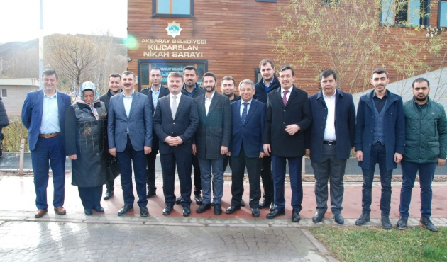 Başkan adayı Enver Dinçer basınla buluştu