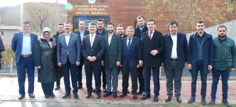 Başkan adayı Enver Dinçer basınla buluştu