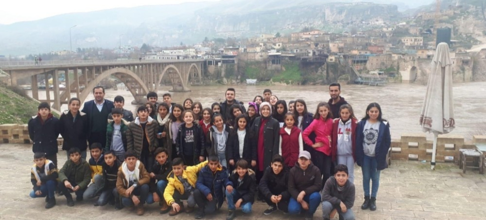 Hakkarili öğrenciler Güneydoğu’yu gezdi