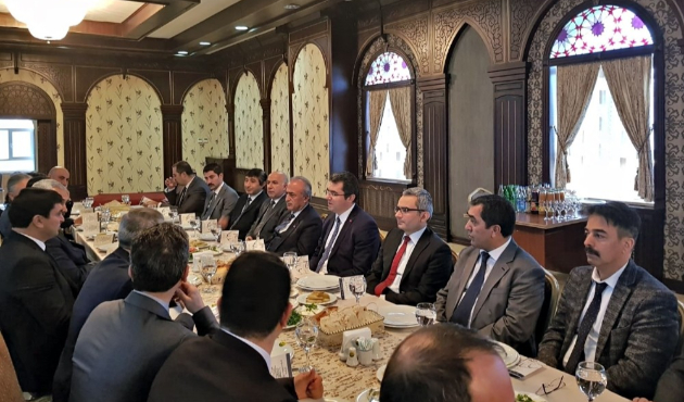 Rektör Prof. Dr. Ömer Çomaklı Nahçıvan ziyaretini tamamladı