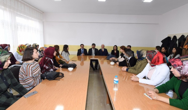 Muş'ta Başkan Asya, öğretmenlerle bir araya geldi