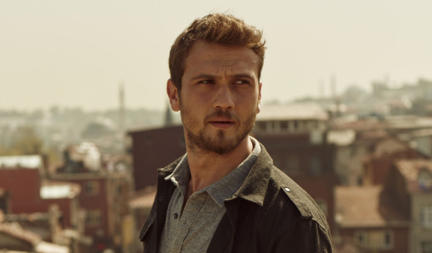 "Aras Bulut İynemli'ye bayılıyorum!"