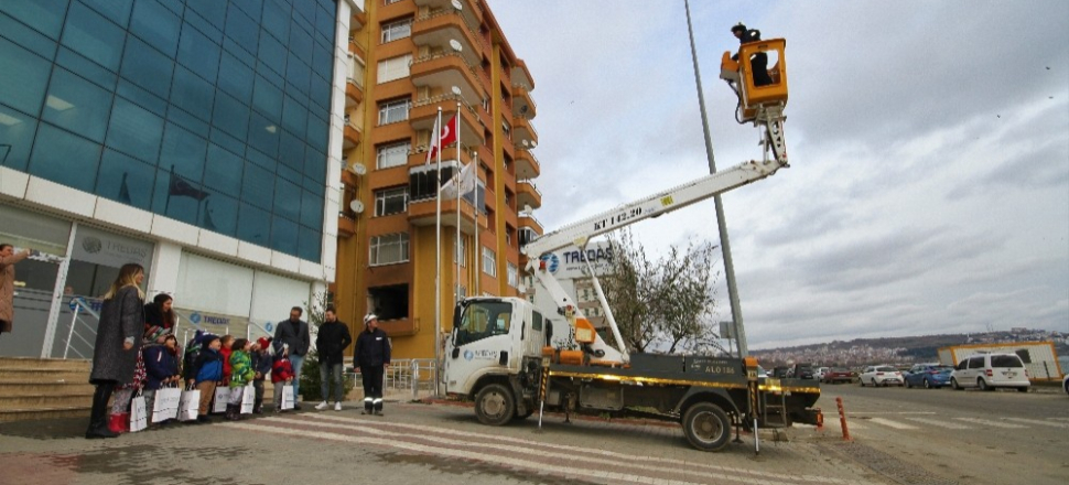 Tekirdağ'da minikler, enerjiyi TREDAŞ’tan öğrendi