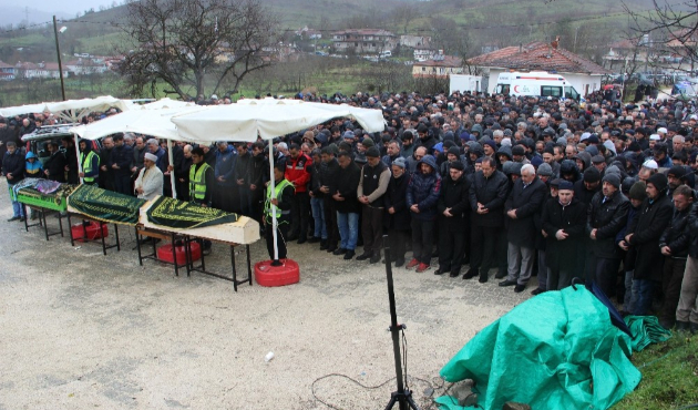 Düzce'de kardeşlerin kaderi aynı oldu