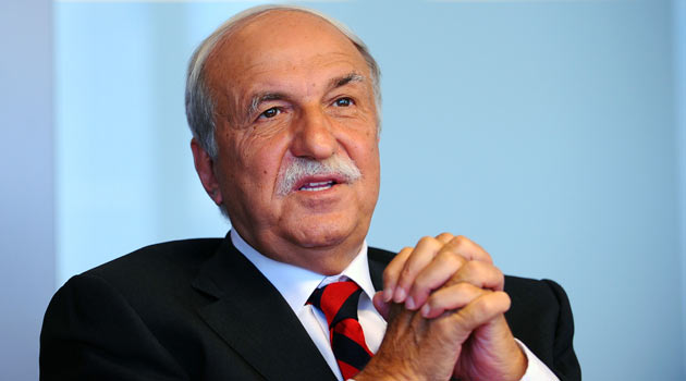 Hüsnü Özyeğin hastane zinciri satın alıyor!