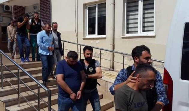Bursa'da uyuşturucu baskını: 8 kişi yakalandı