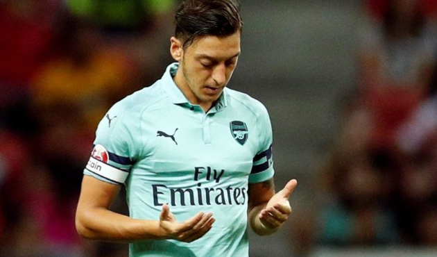 Arsenal'den flaş Mesut Özil kararı!