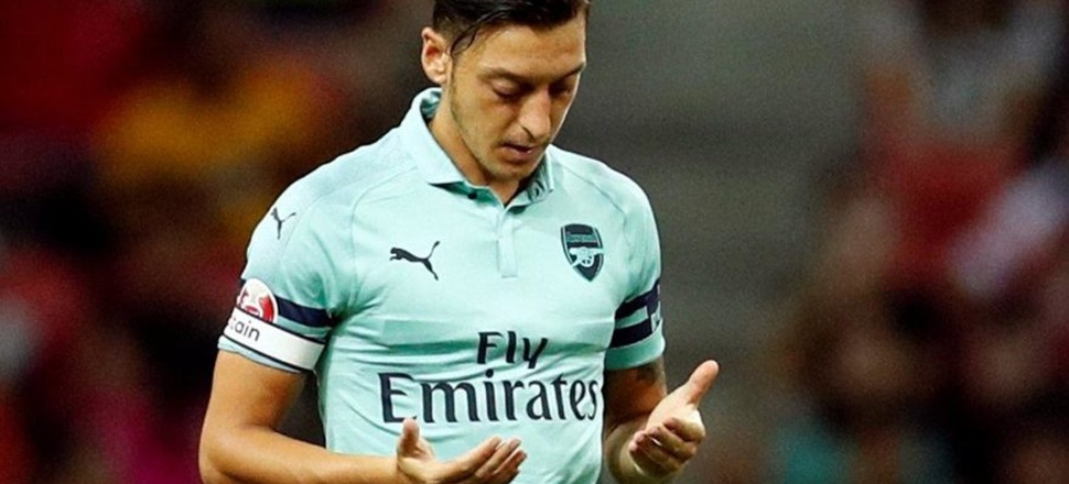 Arsenal'den flaş Mesut Özil kararı!