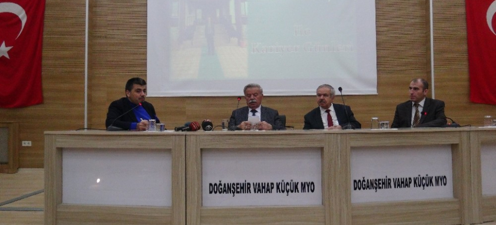 Malatya'da Başkan Küçük, kariyer günlerine konuk oldu