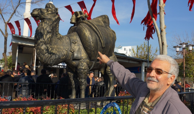 Aydın’da deve heykeli açıldı