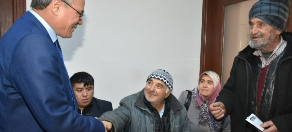 Manisa'da Vali Deniz’den Akhisar ve Kula’da yoğun mesai