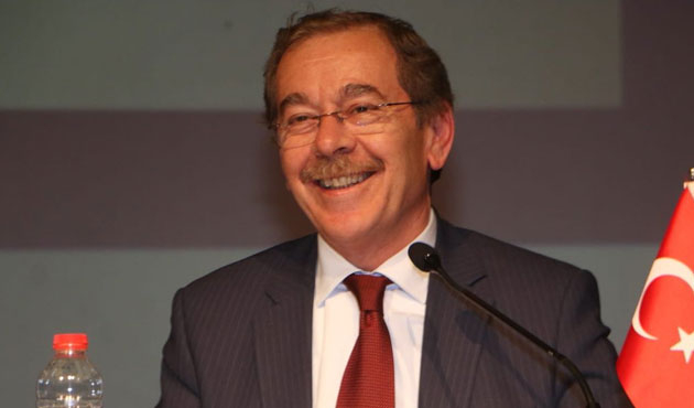Abdüllatif Şener 35 dakikalık konuşmasında sadece kendini övdü