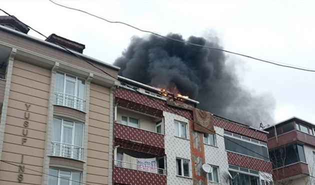 İstanbul Sultangazi'de yangın paniği