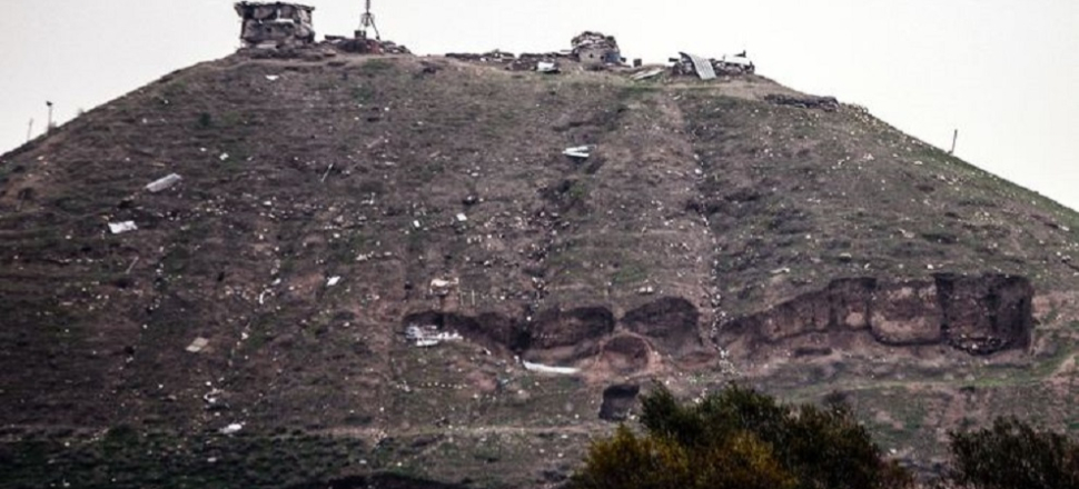 PKK/YPG’li teröristler sınıra yakın yerlerdeki mevzilerden çekildi