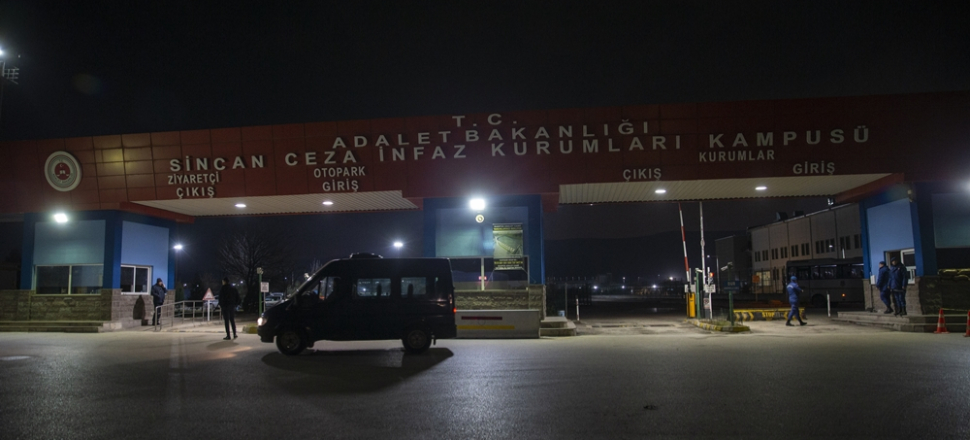 Sincan Çocuk Cezaevi karıştı:  Yaralılar var...