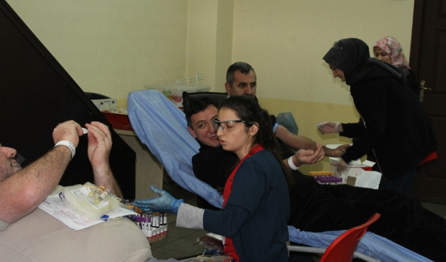 Ardahan’da kök hücre ve kan bağışı