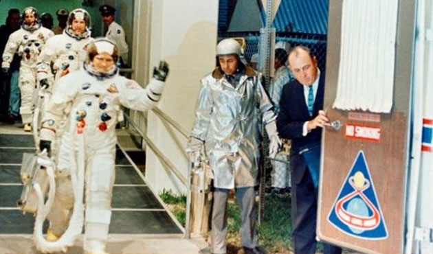 Bill Anders: Mars'a insan göndermek aptalca