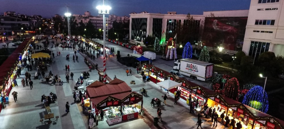 Antalya Muratpaşa 2019 için ışıklandırıldı