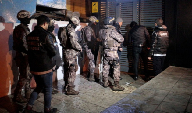İstanbul'da 32 adrese şafak baskını!