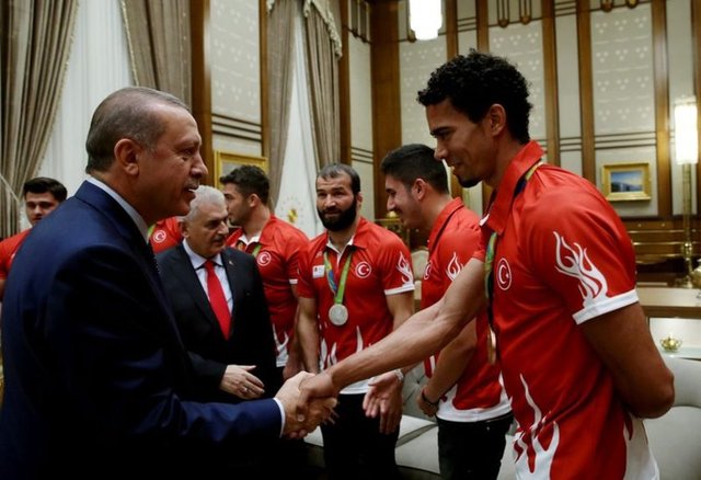 Rio'da madalya kazanan sporcular Beştepe'de