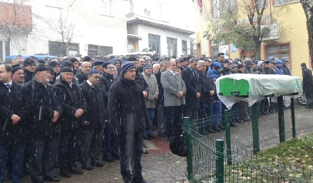 Kütahya'da genç doktor adayı son yolculuğuna uğurlandı