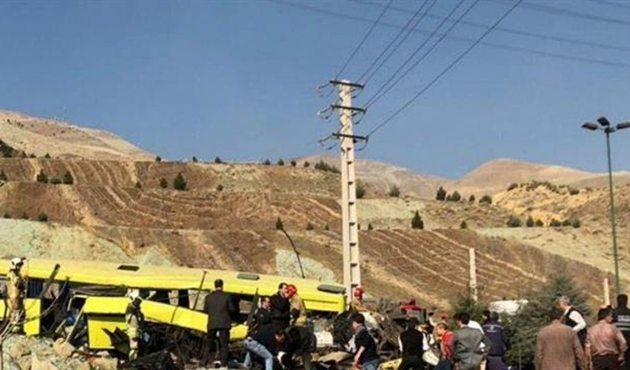 İran’da öğrencileri taşıyan otobüs devrildi: 7 ölü, 28 yaralı