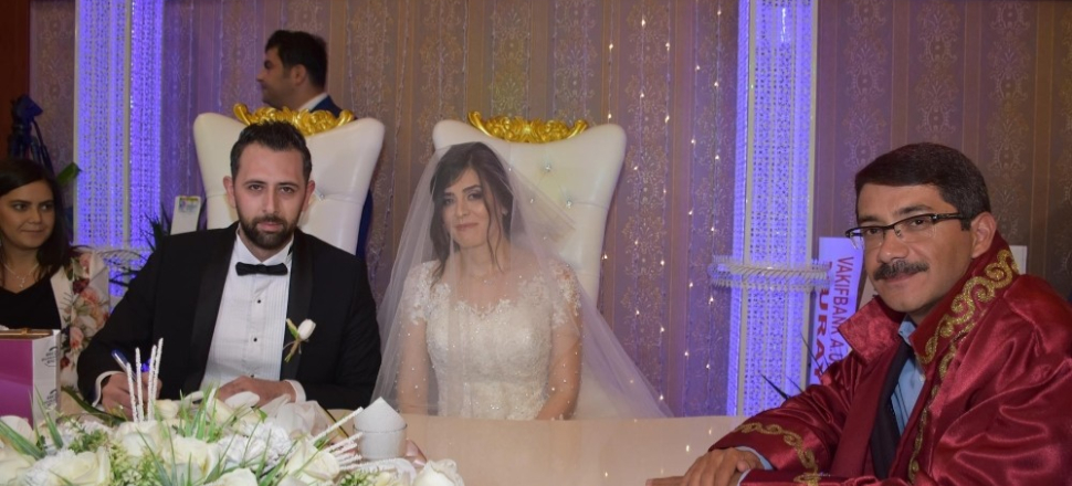 Manisa Şehzadeler’de günde 4 çiftin nikahı kıyıldı